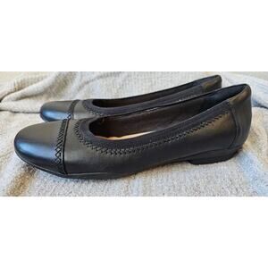 Clarks Womens Sara Bay Leather Slip-On Ballet Flats Shoes‎ Black Sz 8.5
